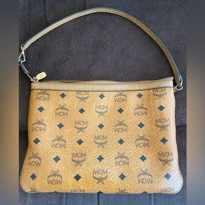 MCM Visetos original bag in cognac.